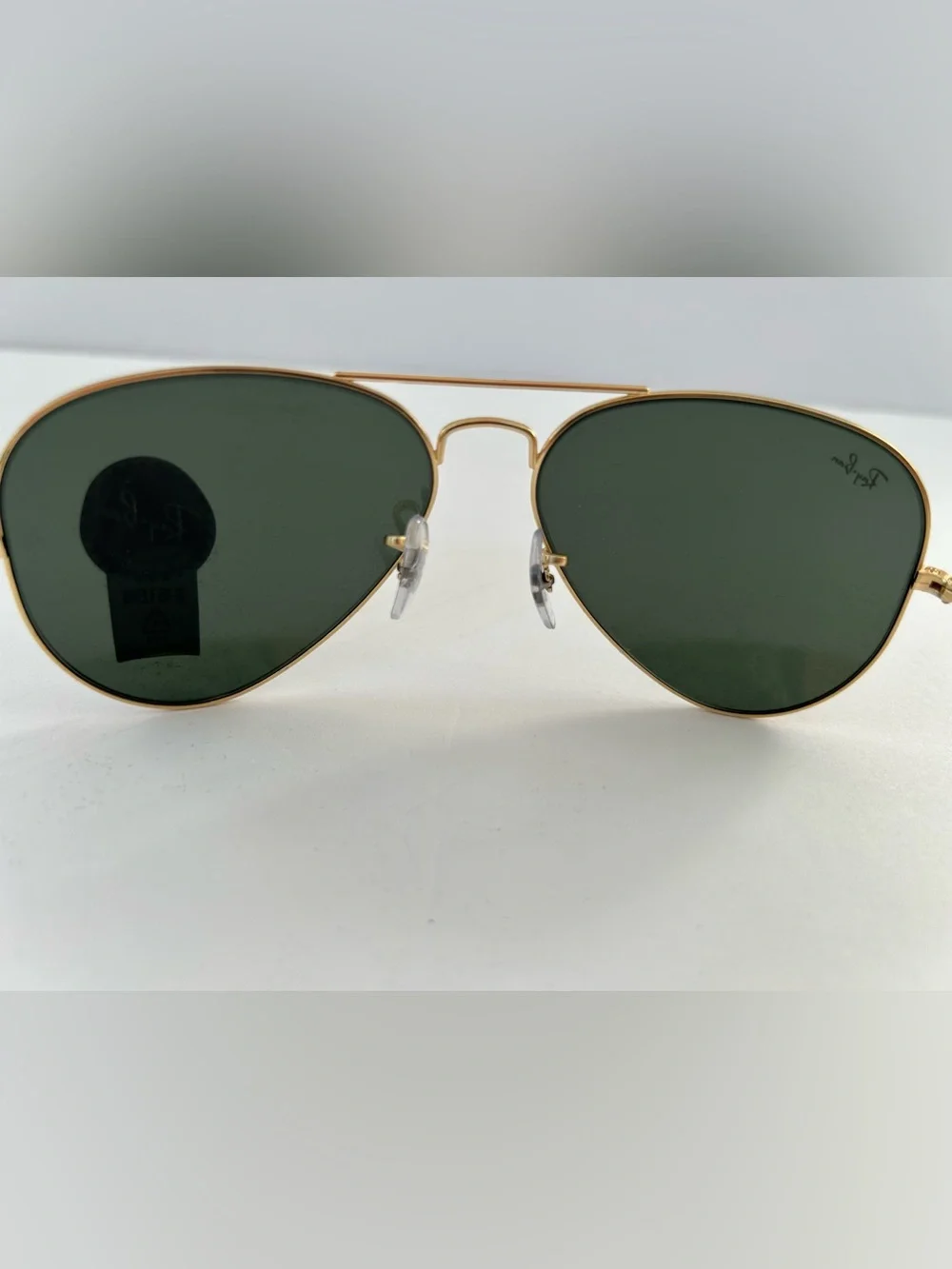 Ray-Ban Classic Aviator Gold Frame Sunglasses with Grey Lenses